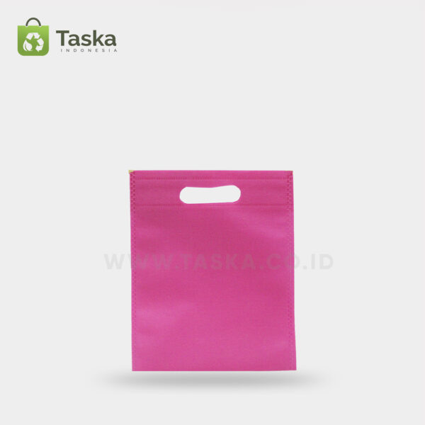 Tas-Press-Spunbond-Oval-Pink-20×25-Cm-Sisi-Depann