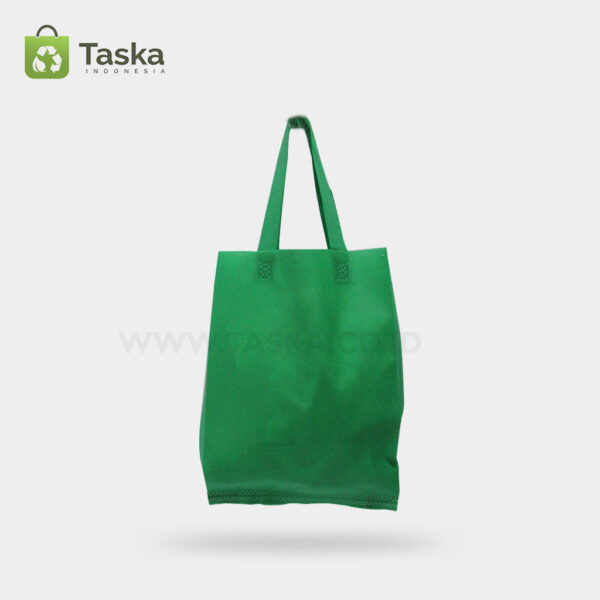 Tas Press Spunbond Handle – Hijau Tua 25×35 Cm – Sisi Depan
