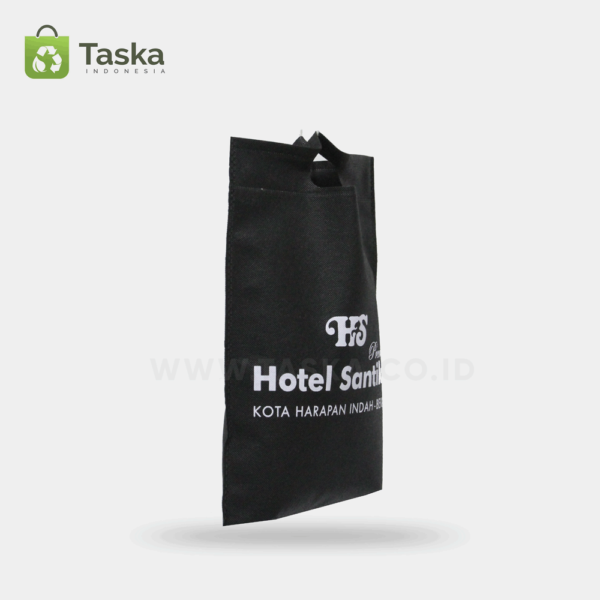 Tas Spunbond Custom Hotel Santika Sisi Kiri